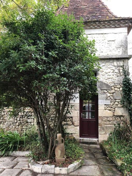 Gite De L'Edelinie Nanteuil-Auriac-de-Bourzac Esterno foto